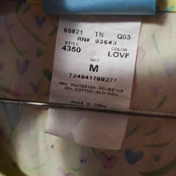 Women's Medium Scrub H.Q. Yellow Heart Print Long Sleeve Scrub Top - Picture 12 of 13